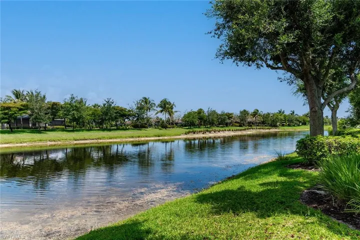 9072  Cherry Oaks  TRL, Naples, FL 34114