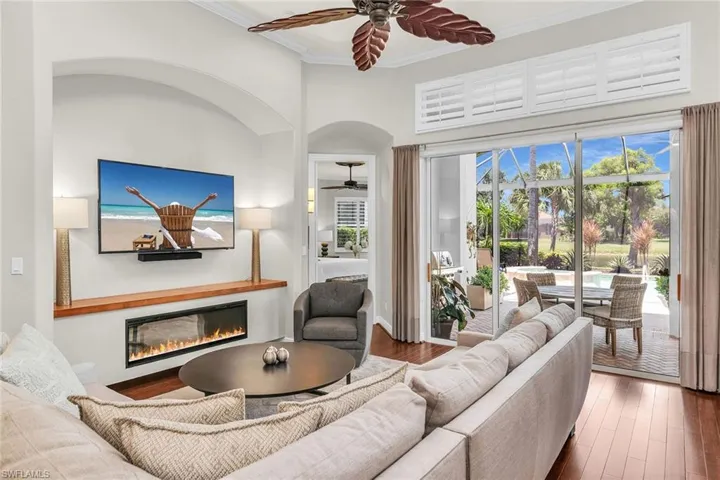 9072  Cherry Oaks  TRL, Naples, FL 34114