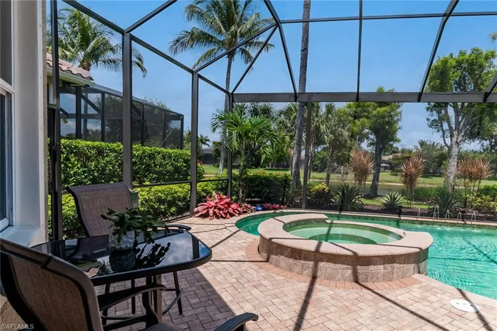 9072  Cherry Oaks  TRL, Naples, FL 34114