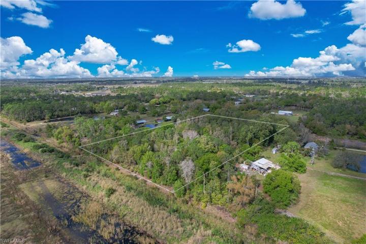 8750  Henderson Grade  , NORTH FORT MYERS, FL 33917