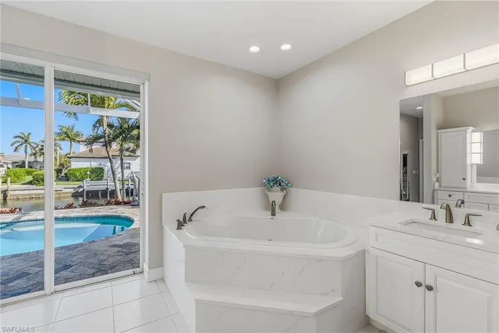 798 Sea Ct, Marco Island, Florida 34145