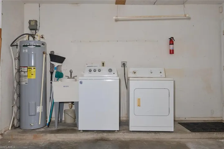 609 Nw 3rd Ave, Cape Coral Fl 33993
