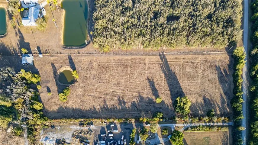 Aerial view of property and surrounding area