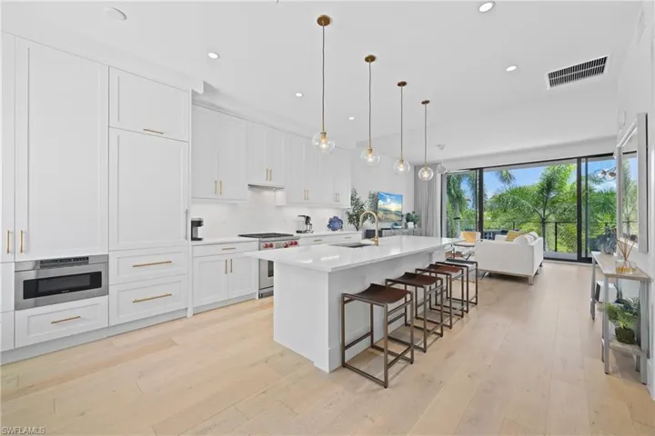 850 Central Ave 203, Other, Florida 34102