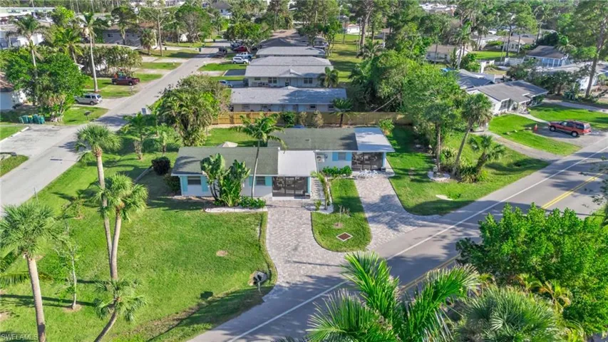 2134  Palm  ST, Naples, FL 34119