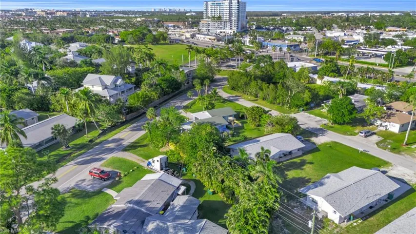 2134  Palm  ST, Naples, FL 34119
