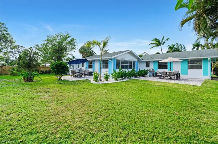 2134  Palm  ST, Naples, FL 34119