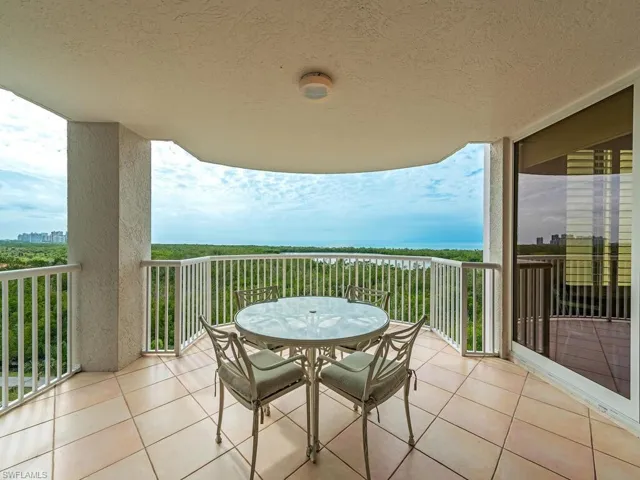 Open Lanai