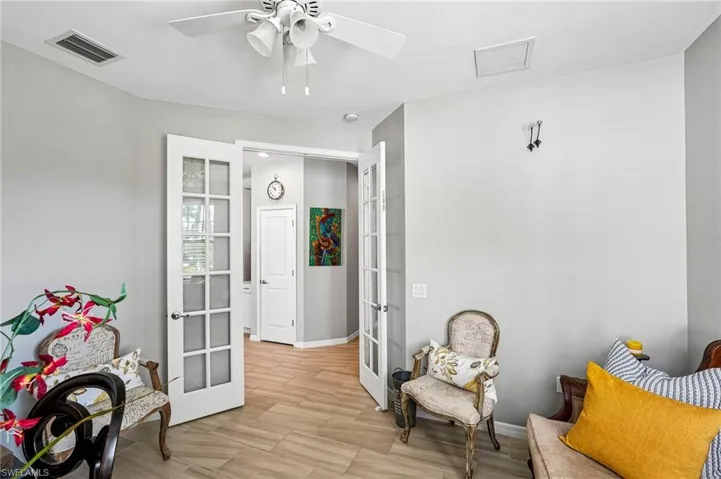 1569 Oceania Dr S, Naples, Florida 34113