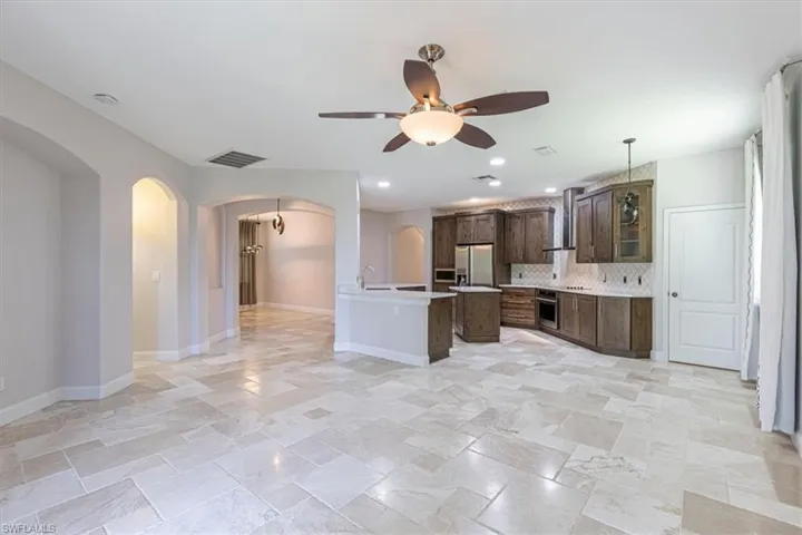 12093  Country Day  CIR, Fort Myers, FL 33913