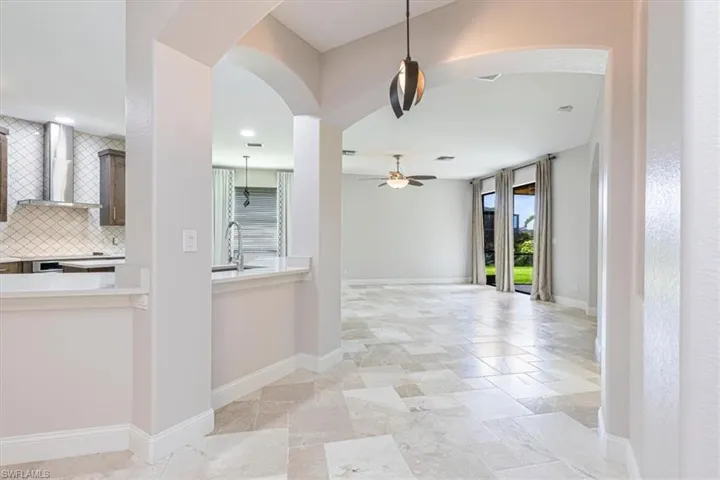 12093  Country Day  CIR, Fort Myers, FL 33913