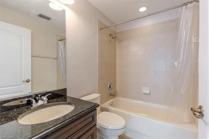 12093  Country Day  CIR, Fort Myers, FL 33913