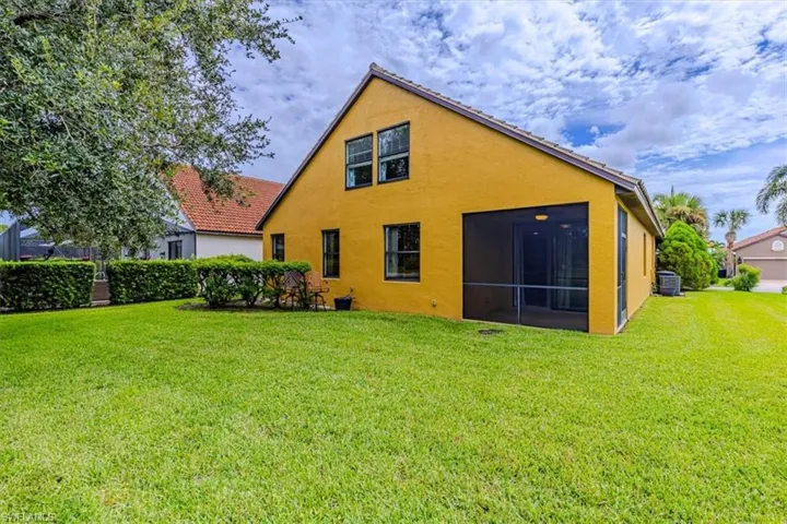 12093  Country Day  CIR, Fort Myers, FL 33913