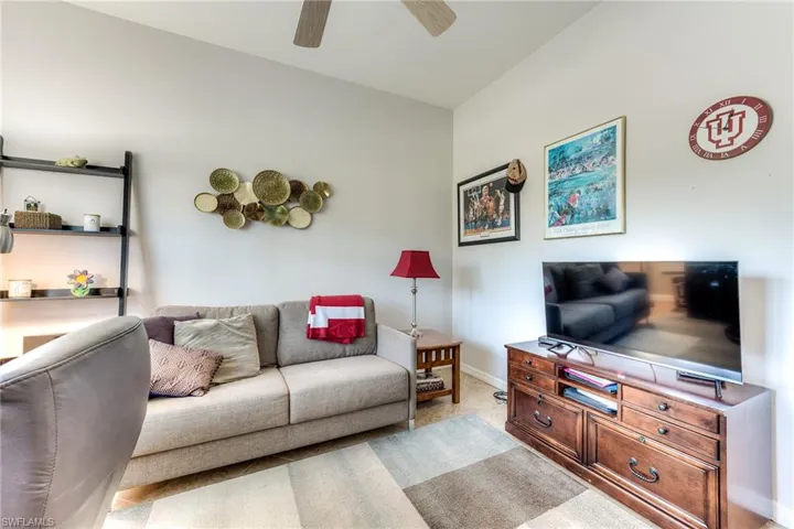 Can be den or bedroom