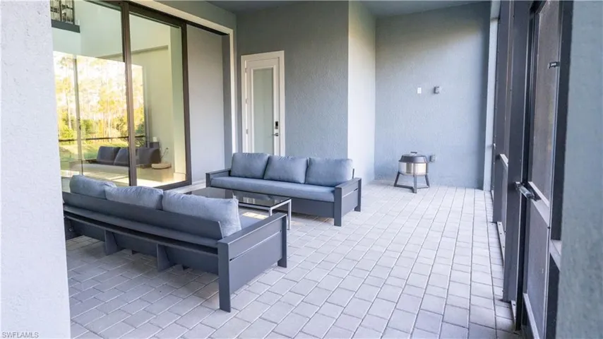 View of patio / terrace featuring outdoor lounge area