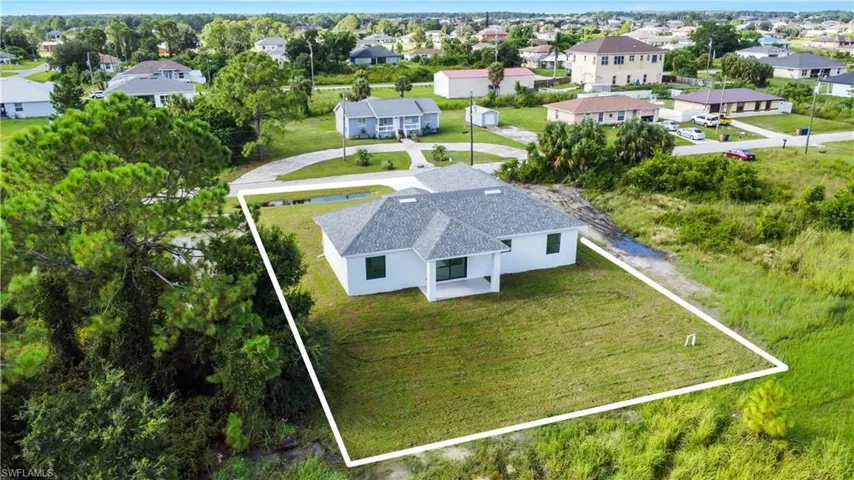 Birds eye view of property