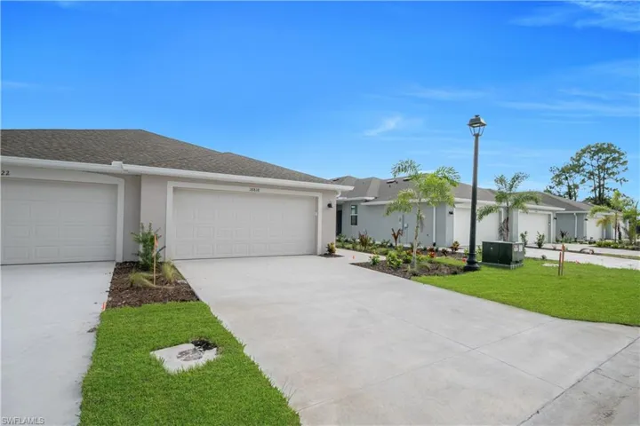 18818 Copperhead Ct N, Lehigh Acres, Florida 33936