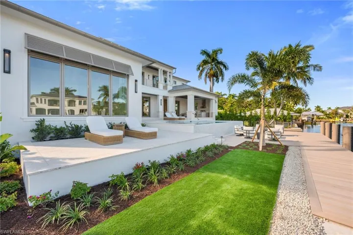 1935 5th St S, Naples, Florida 34102