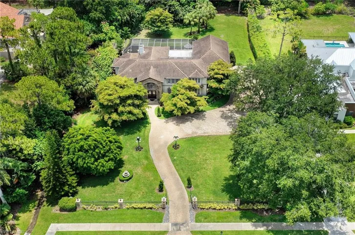 9250 The Ln, Naples, Florida 34109