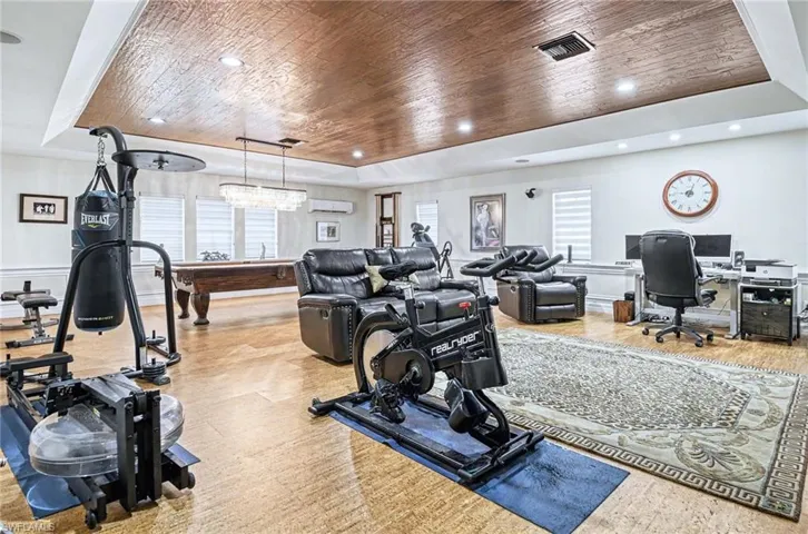 9250 The Ln, Naples, Florida 34109