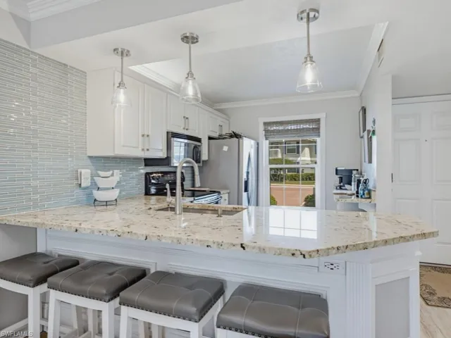 671 Elkcam Cir 513, Marco Island, Florida 34145