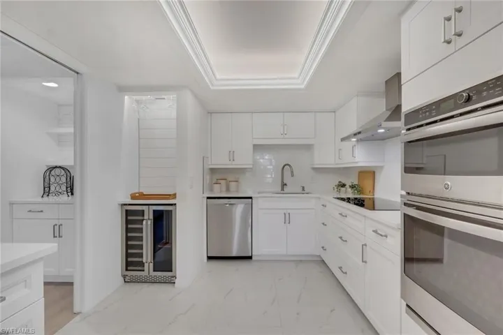 5954 Pelican Bay Blvd 212, Naples, Florida 34108