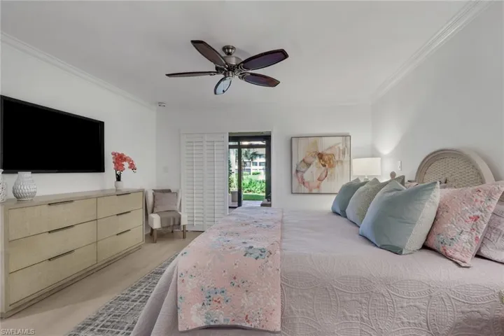 5954 Pelican Bay Blvd 212, Naples, Florida 34108
