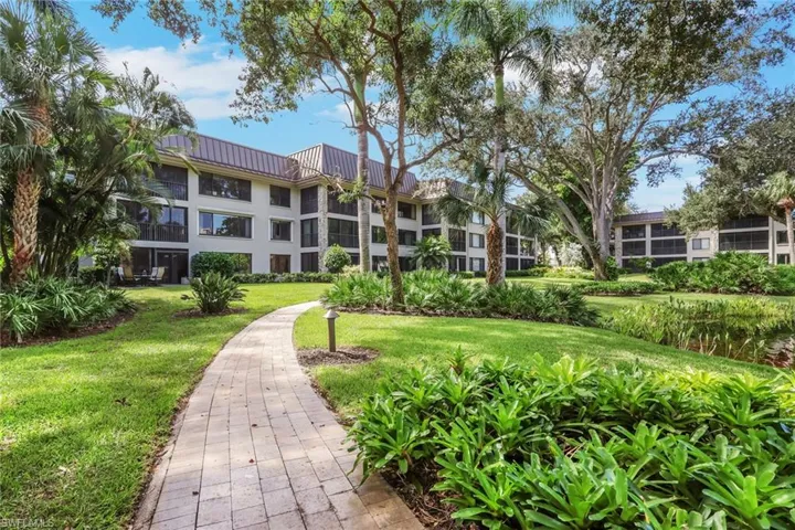 5954 Pelican Bay Blvd 212, Naples, Florida 34108