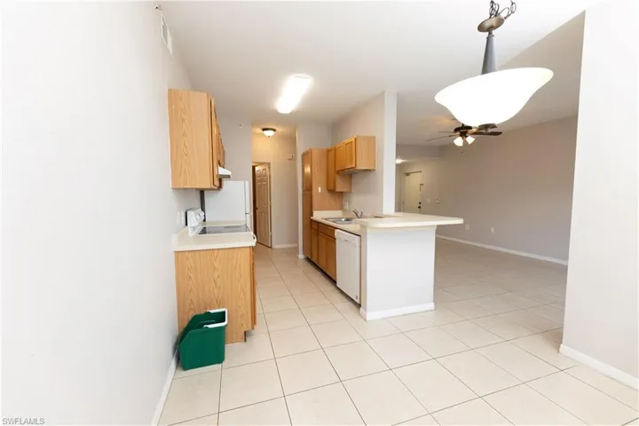 7975  Preserve  CIR, Naples, FL 34119