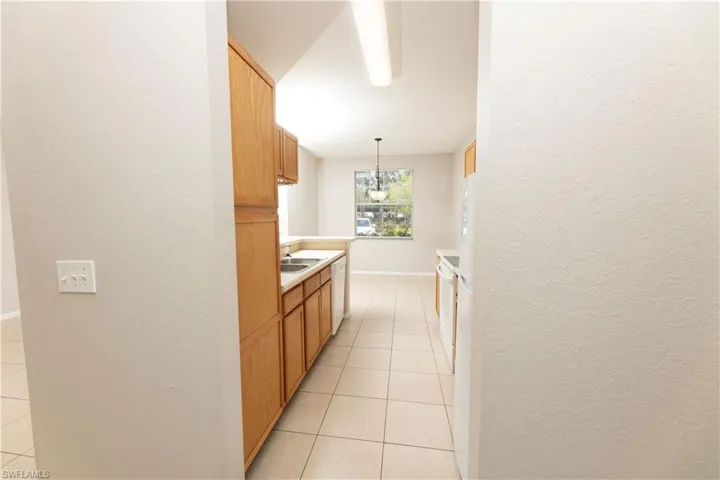 7975  Preserve  CIR, Naples, FL 34119