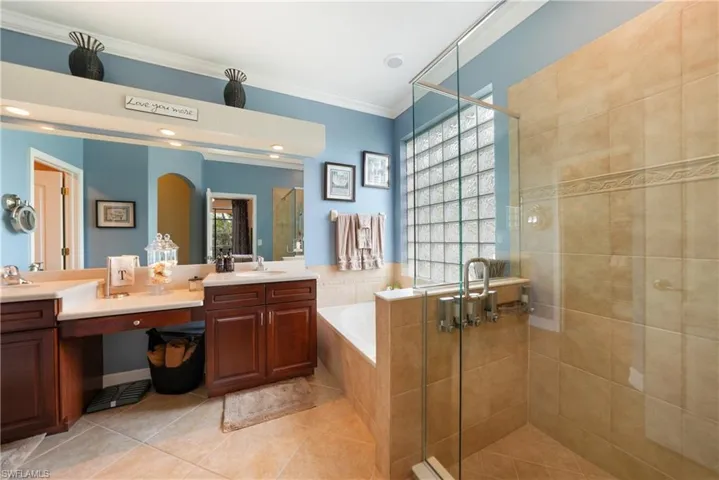 12242  Country Day  CIR, Fort Myers, FL 33913
