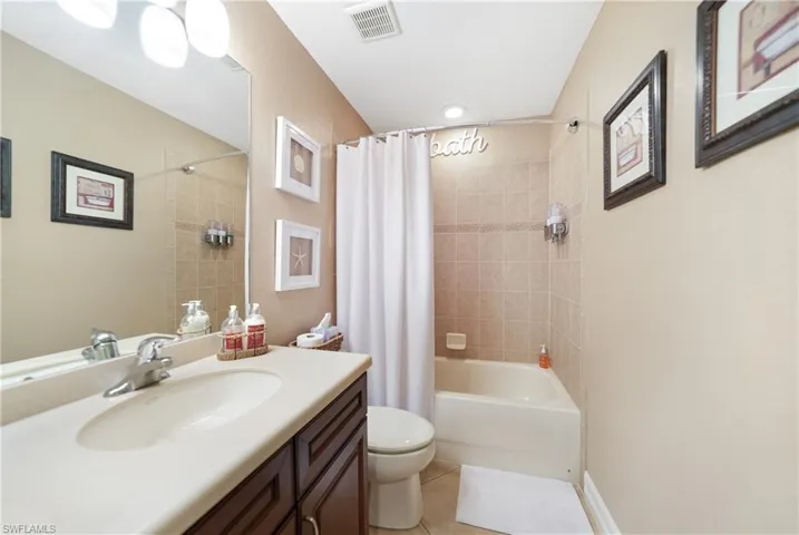 12242  Country Day  CIR, Fort Myers, FL 33913