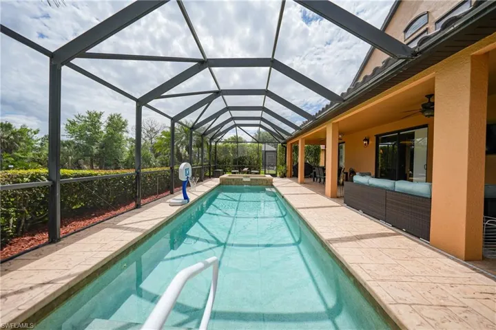 12242  Country Day  CIR, Fort Myers, FL 33913