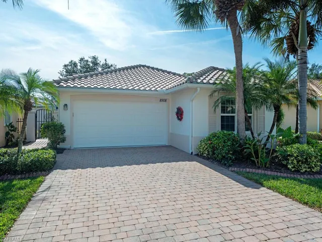 8908 Cascades Isle Blvd, Estero, Florida 33928