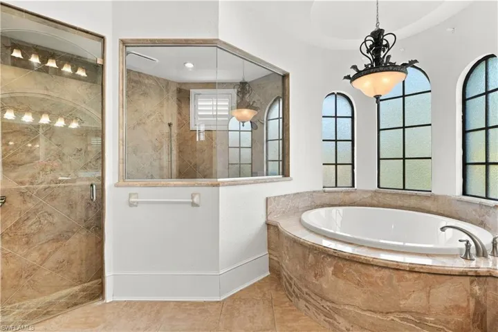 971 Tivoli Dr, Naples, Florida 34104