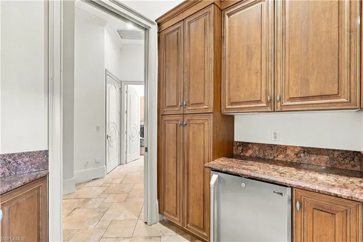 971 Tivoli Dr, Naples, Florida 34104