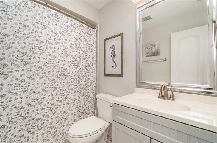 Guest bath.Perfect!
