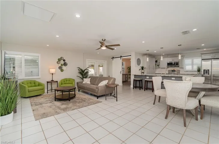 Open concept living, Dining kitchen for great entertaining