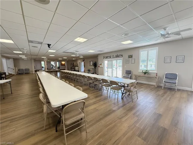 1087 Forest Lakes Dr 306, Naples, Florida 34105