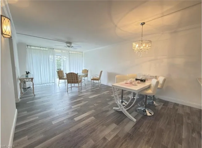 1087 Forest Lakes Dr 306, Naples, Florida 34105