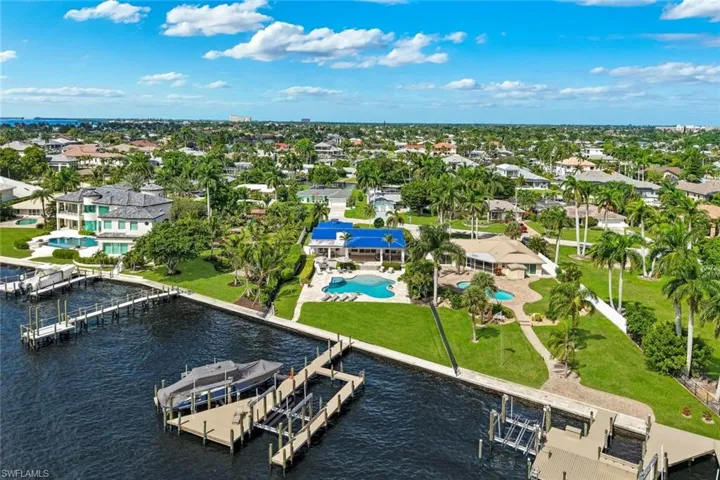 5327 Nautilus Dr, Cape Coral, Florida 33904