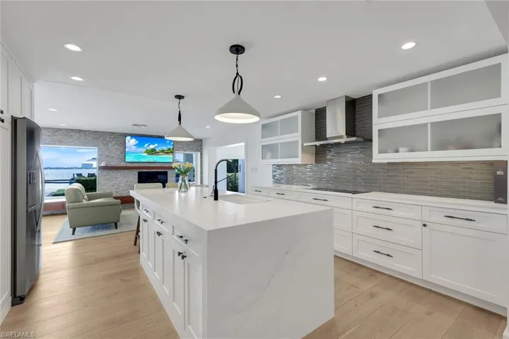 5327 Nautilus Dr, Cape Coral, Florida 33904