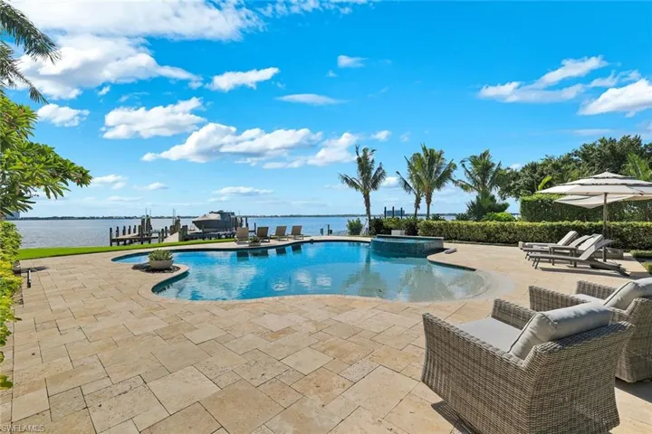 5327 Nautilus Dr, Cape Coral, Florida 33904