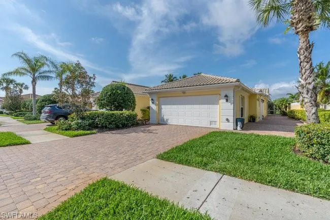 7676 Rozzini Ln, Naples Fl 34114
