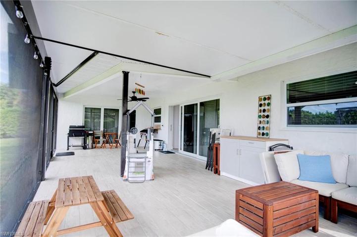 118  Debron  DR, Naples, FL 34112