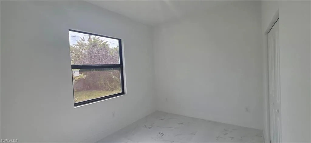 1631 Ne 34th St, Cape Coral, Florida 33909