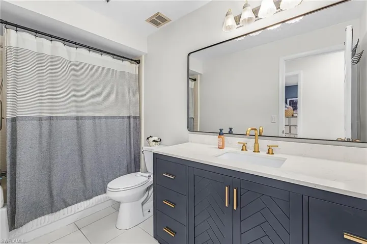 4564 Lakewood Blvd, Naples, Florida 34112