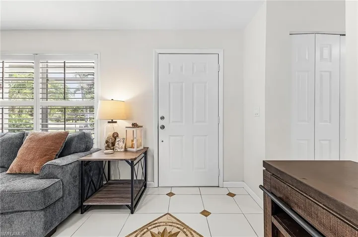 4564 Lakewood Blvd, Naples, Florida 34112