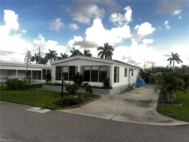 3357 Rainbow Ln, North Fort Myers, Florida 33903