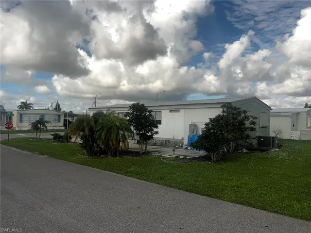 3357 Rainbow Ln, North Fort Myers, Florida 33903